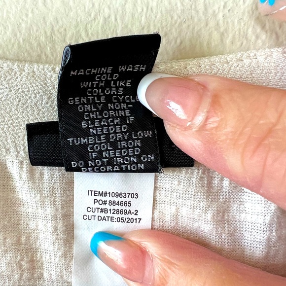 Torrid Size 0 Sleeveless Tunic Tank‎ Women L with Tie Front Embroidered Grommets - Picture 11 of 12